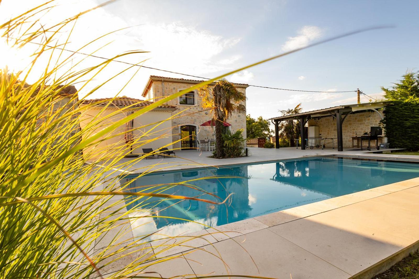 Villa Au Petit Bonheur Avec Clim - Hameau Au Calme - Piscine Chauffee - Petanque Moncrabeau Exterior photo